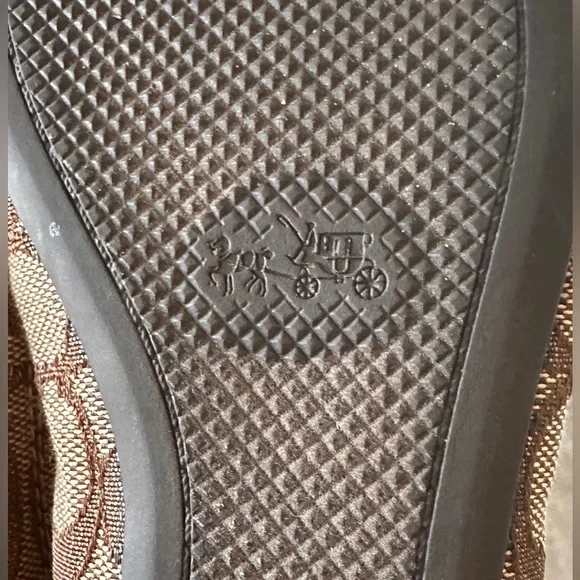COACH Chelsea Ballet Flat Classic
Signature Logo Tan Fabric Brown
Leather - Picture 3 of 4